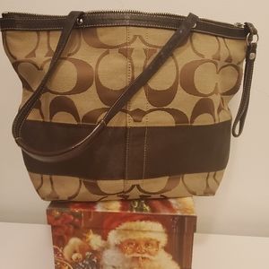 Coach signature tote